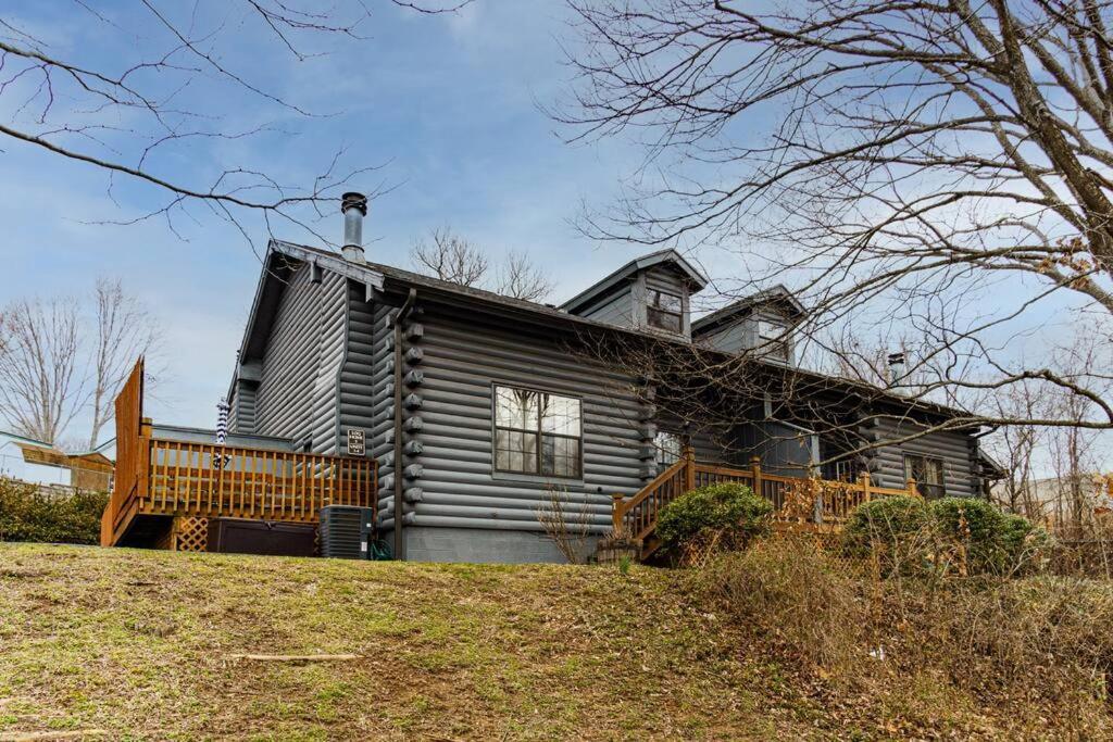 3 Bedroom Log Cabin Condo Close To Everything! Брэнсон Экстерьер фото